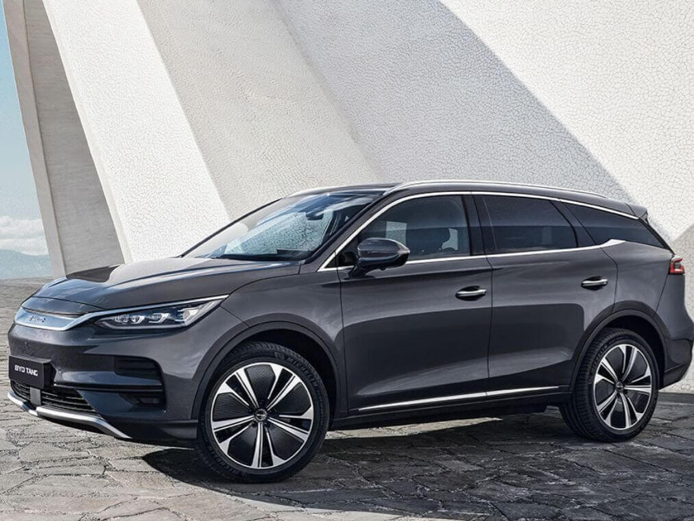 DESIGN PUISSANT ET ÉLÉGANT